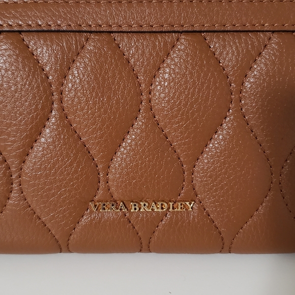 SOLD Vera Bradley Wallet - Picture 3 of 5